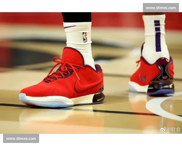 詹姆斯：为儿子们设计球鞋 倾听是最好的灵感